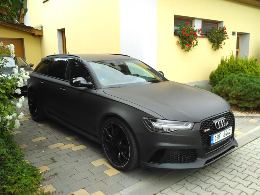 Ауди rs6 черная матовая