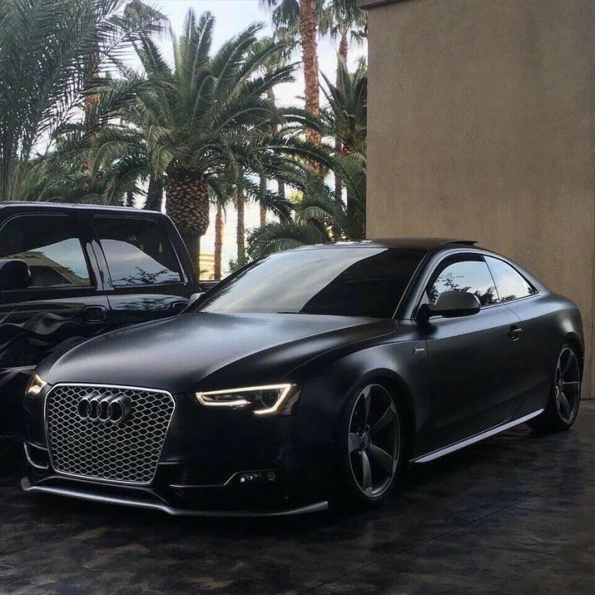Ауди s5 черная