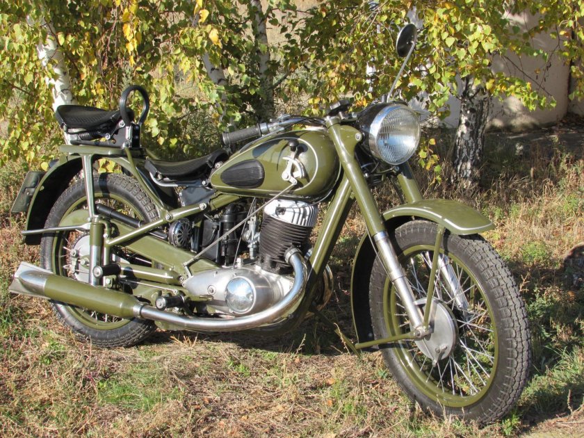 Мотоцикл иж 49