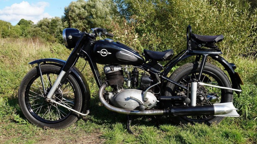 ИЖ-49 мотоцикл черный