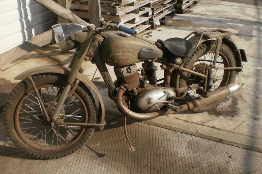 ИЖ-49 мотоцикл старый