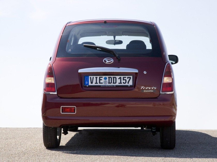 Daihatsu Mira Gino 1 поколение