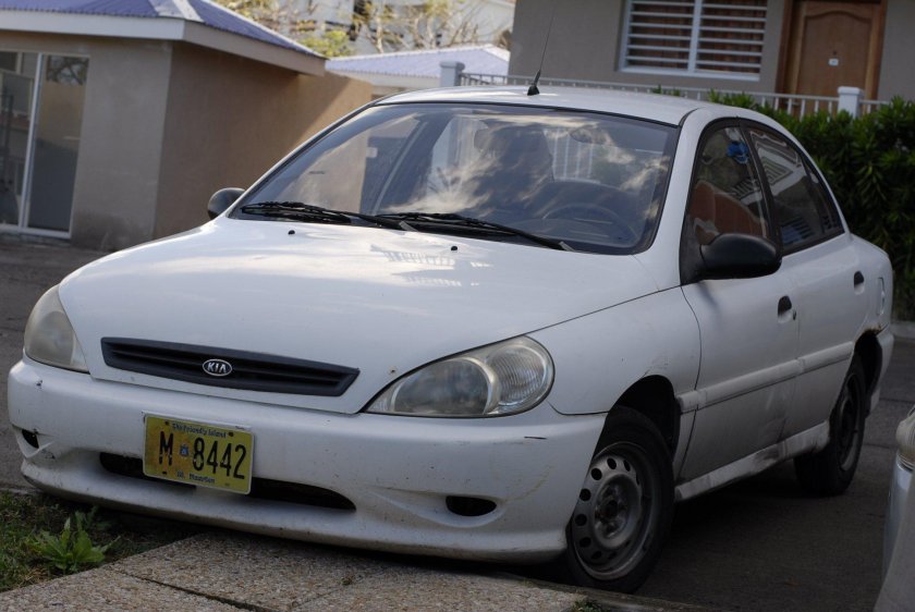 Kia rio 2001