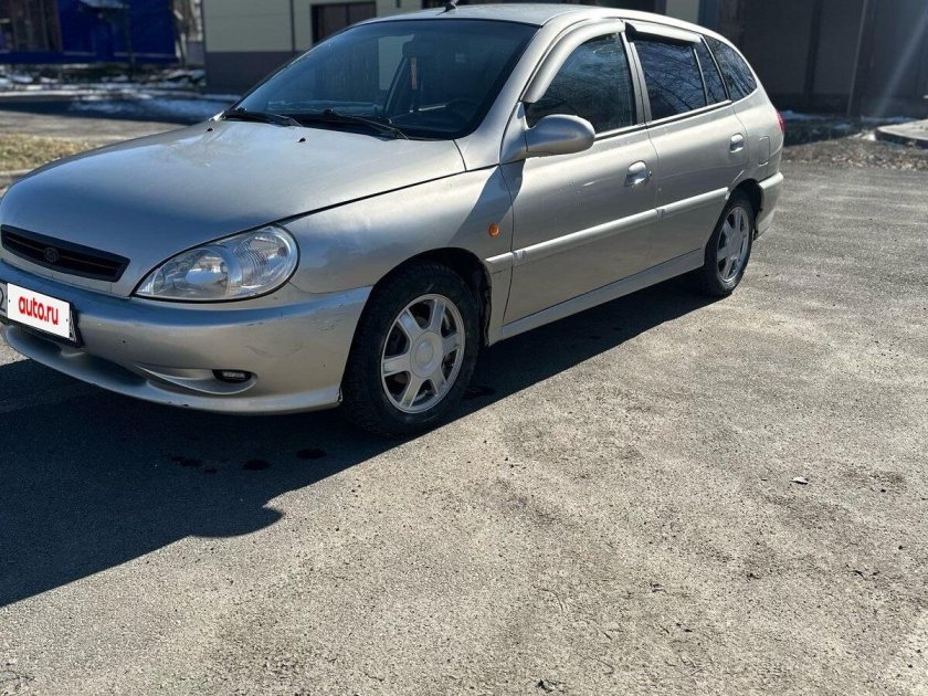 Kia rio 2001