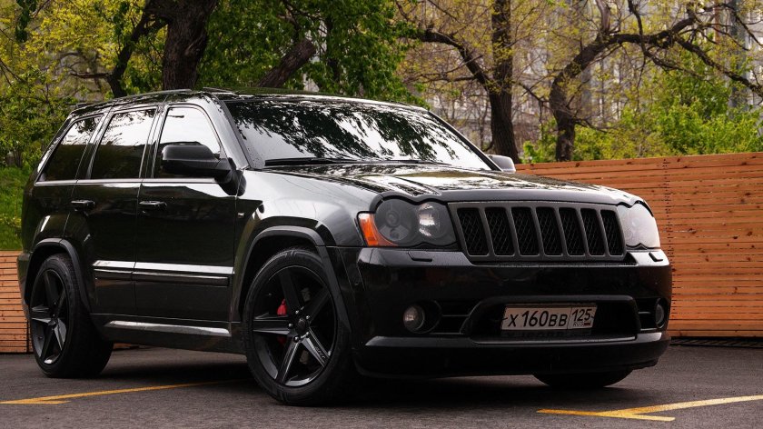 Jeep Grand Cherokee srt8
