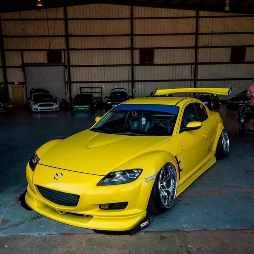 Mazda rx8 Yellow