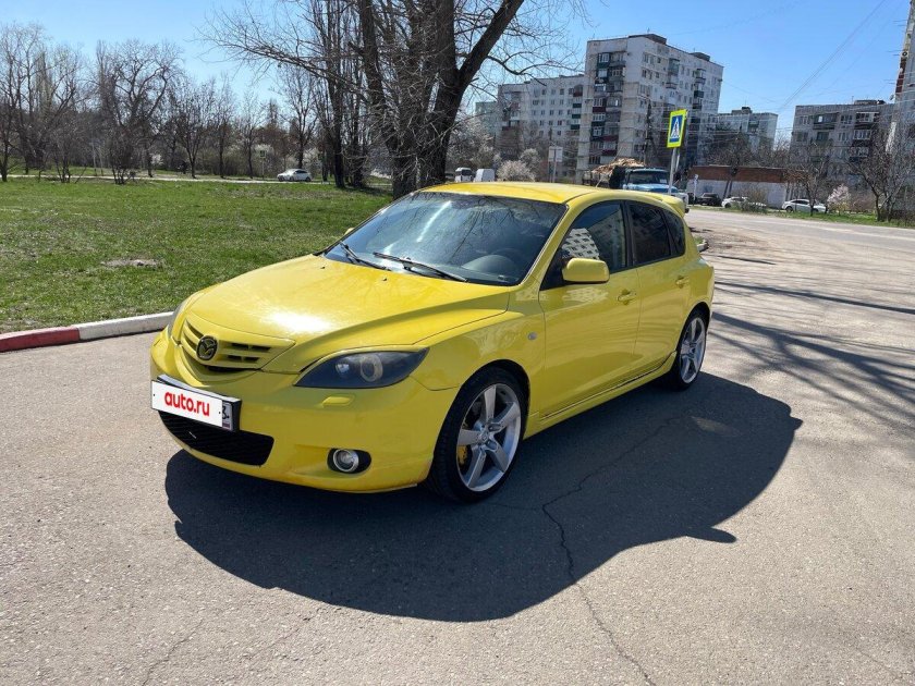 Mazda 3 sport yellow