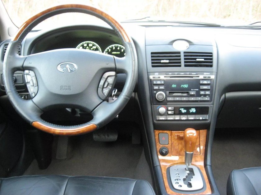 Инфинити i 35