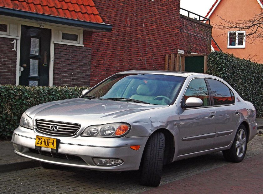 Nissan maxima qx 2000