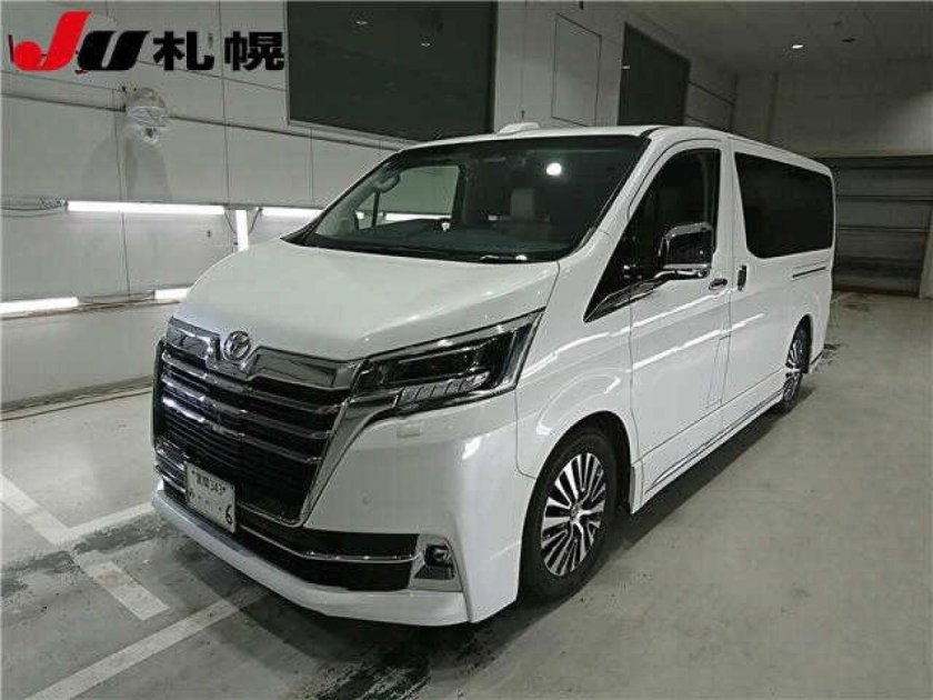 Минивэн toyota hiace 2020