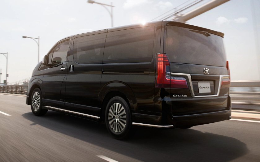 Тойота микроавтобус