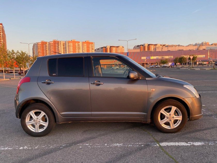 Сузуки свифт 2004