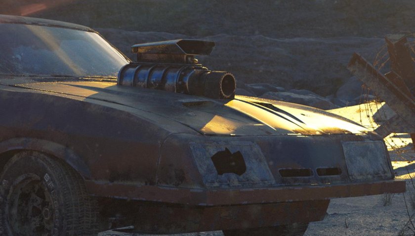 Mad Max v8 Interceptor