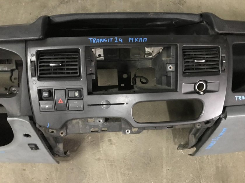 Накладки на Торпедо Форд Транзит