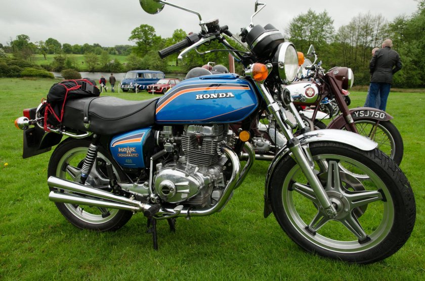 Honda Hawk CB 400