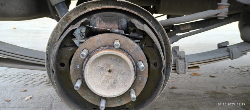 Колодки тормозные задние тойота хайс