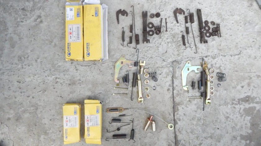 Ремкомплект задних барабанных тормозов Равон р3