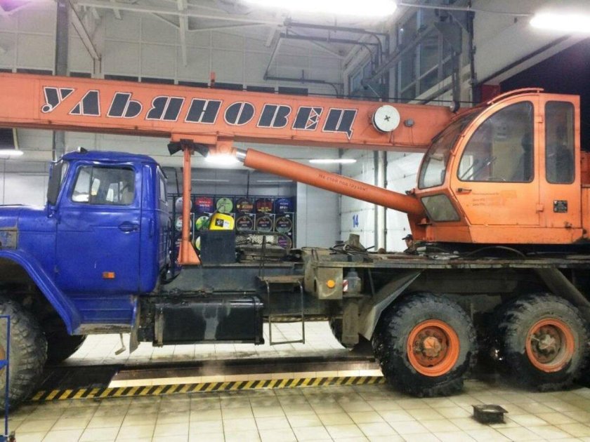 Автокран МКТ-25.5