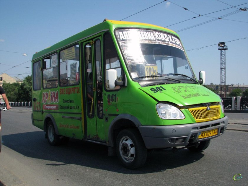 Автобус баз 2215