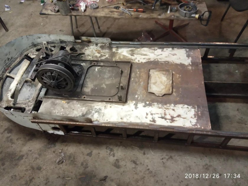 Снегоход Буран рама ржавая