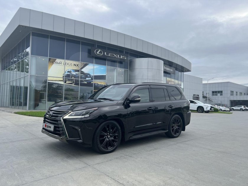 Lexus LX 450d Black Vision