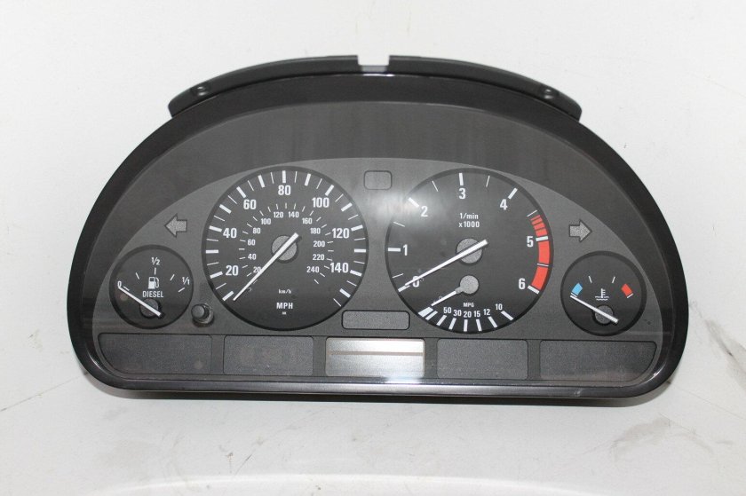 E39 панель приборов