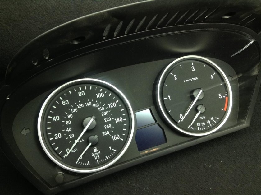 Приборка BMW e70