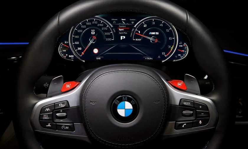 BMW m5 f90 приборная панель