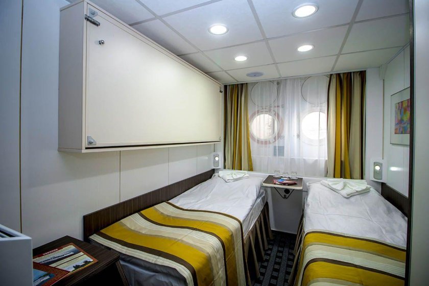 Теплоход Константин Федин каюта Люкс