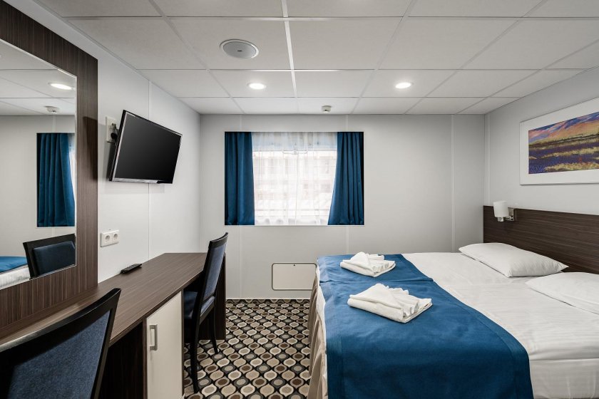 Теплоход Кронштадт каюты