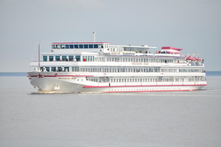 Константин Коротков теплоход