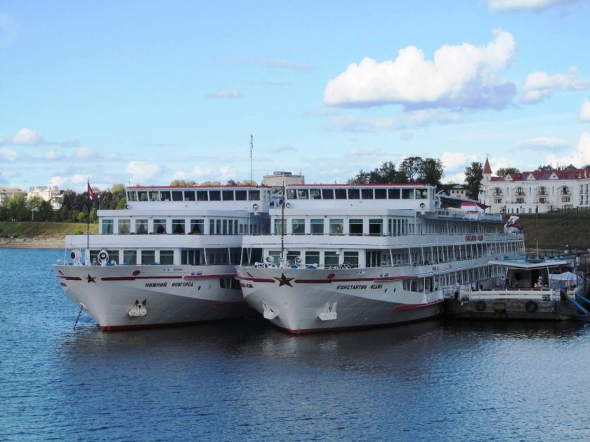 Теплоход Федин