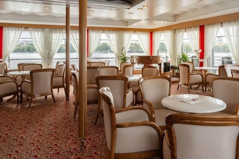 Николай Чернышевский теплоход