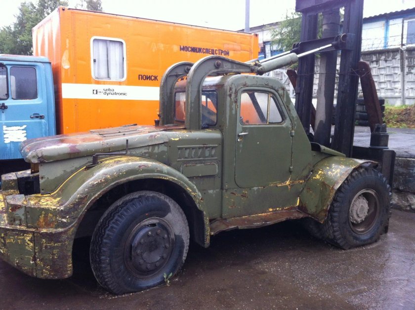 Погрузчик вилочный ГАЗ 51