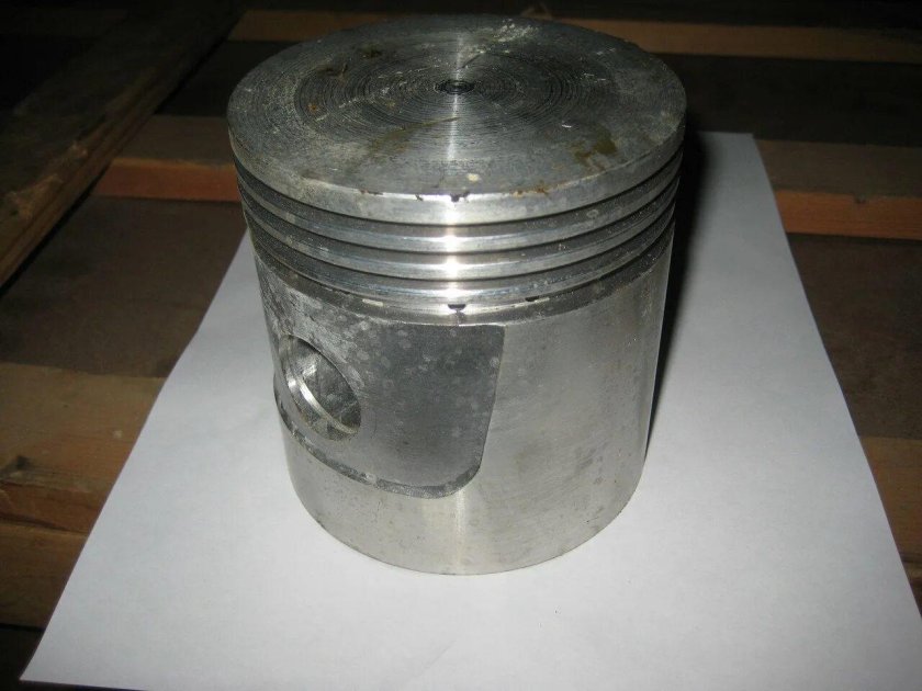 Поршень ЗИЛ 157