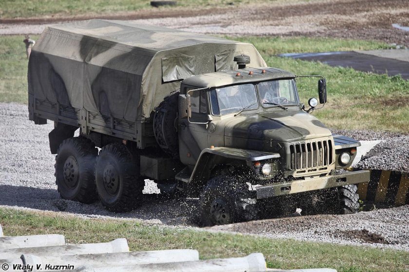 Урал 4320 военный
