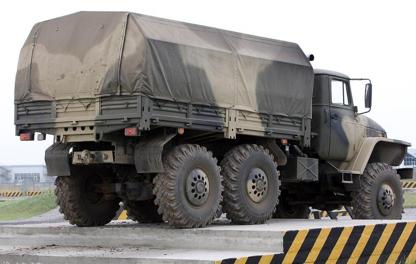 Урал 4320 военный