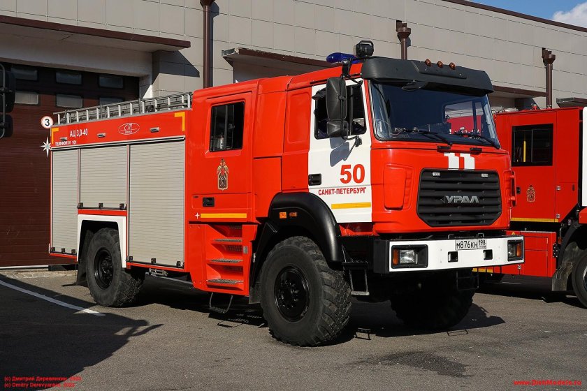 Урал 43206 АЦ 3.0-40