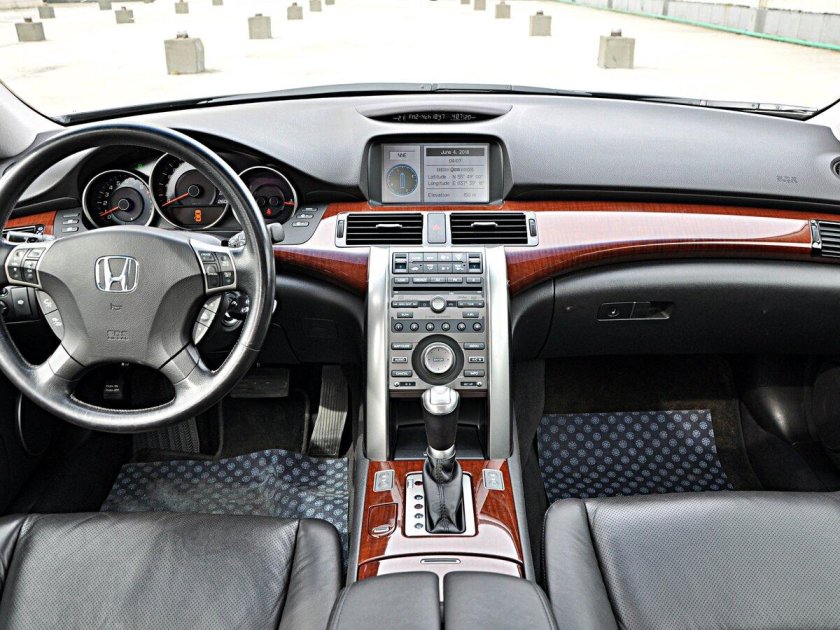 Honda Legend 2008 салон