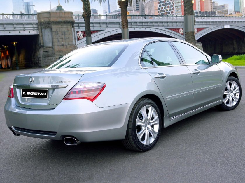 Honda Legend 2010