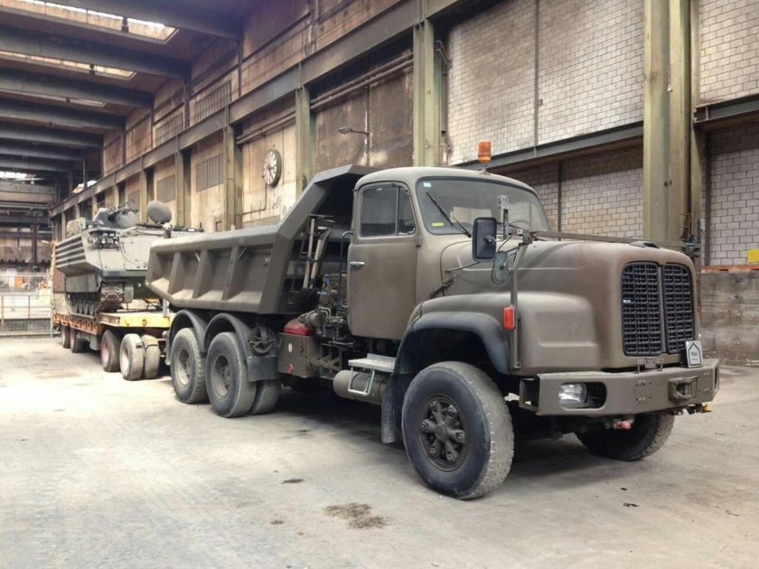 Saurer d 330 седельный тягач