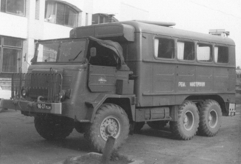 Jelcz 574 z на шасси Star 660.