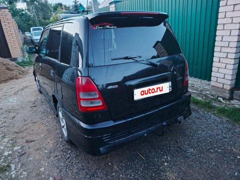 Daihatsu pyzar 2001
