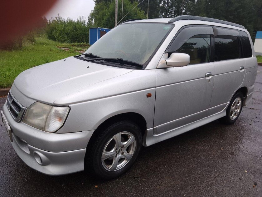 Дайхатсу Пизар 1999 года