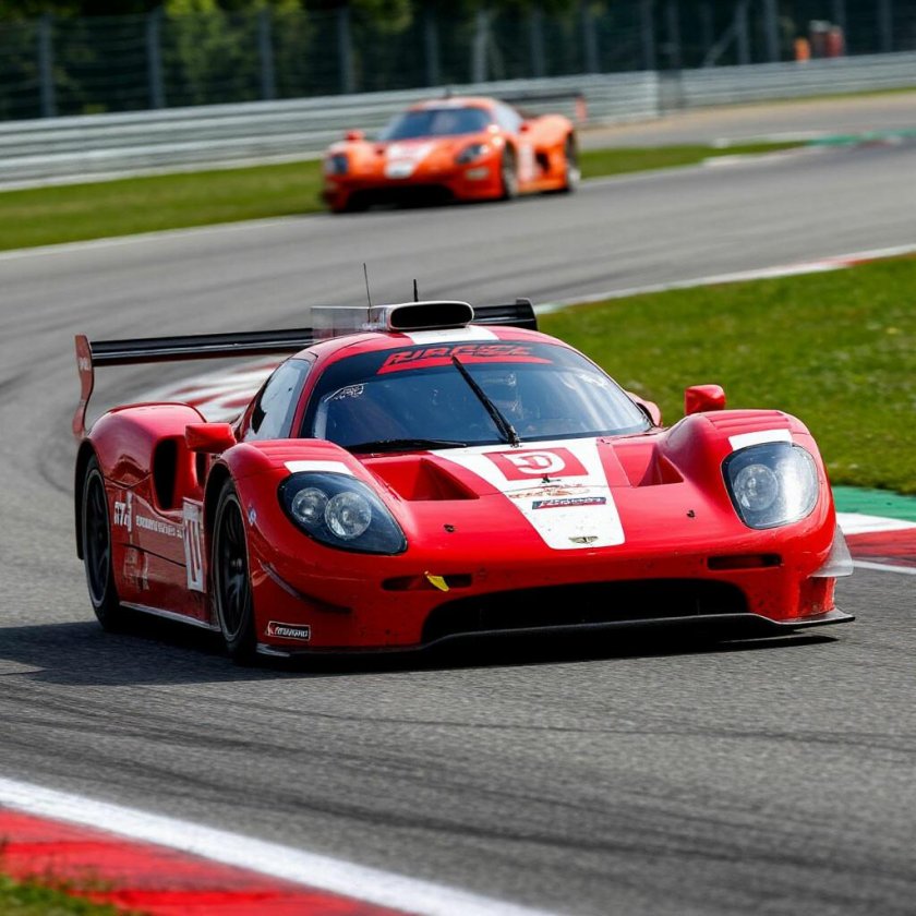 Гоночные автомобили