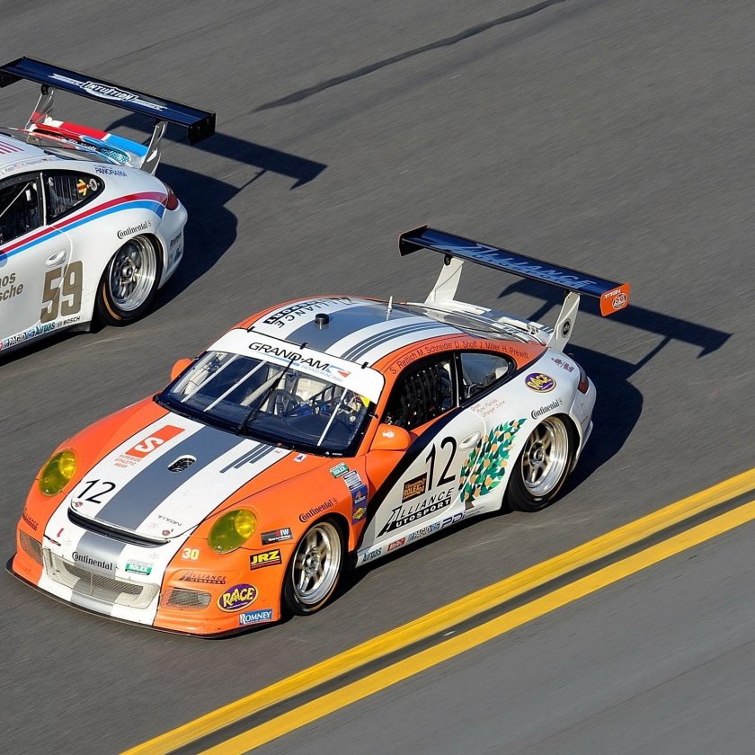 Гоночная машинка