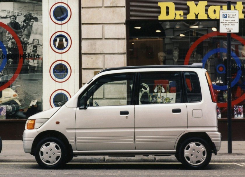 Daihatsu move 1