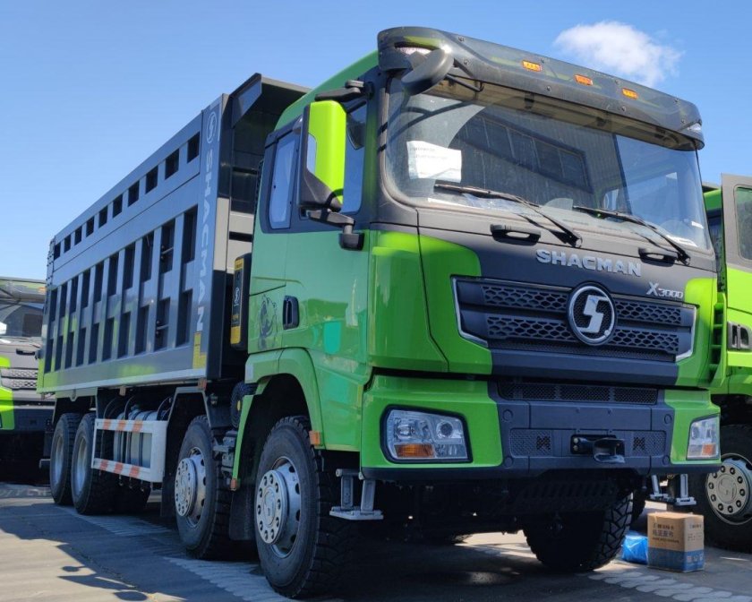 Самосвал Shacman sx33186t366 (x3000)