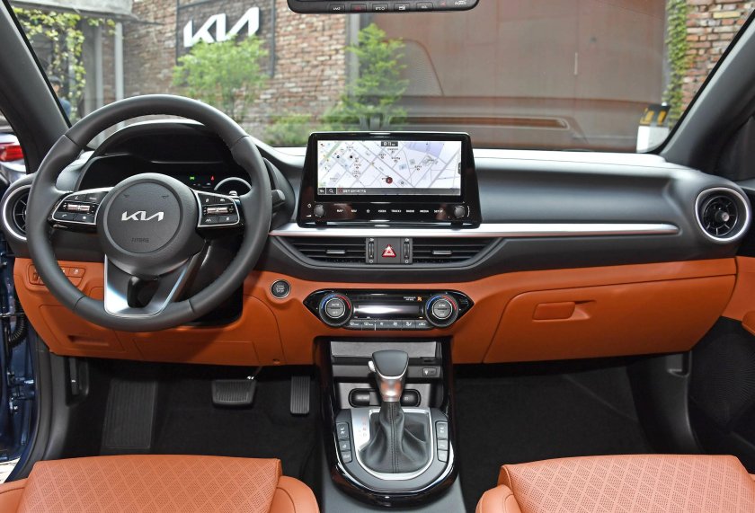 Kia k3 2022 салон