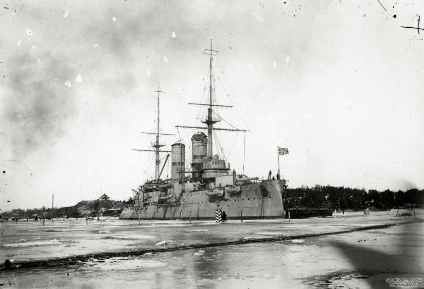 Эскадренный броненосец Слава